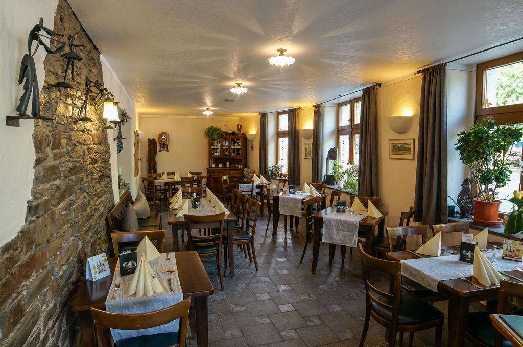 Moselland Hotel Im Enderttal Zum Onkel Willi コッヘム エクステリア 写真