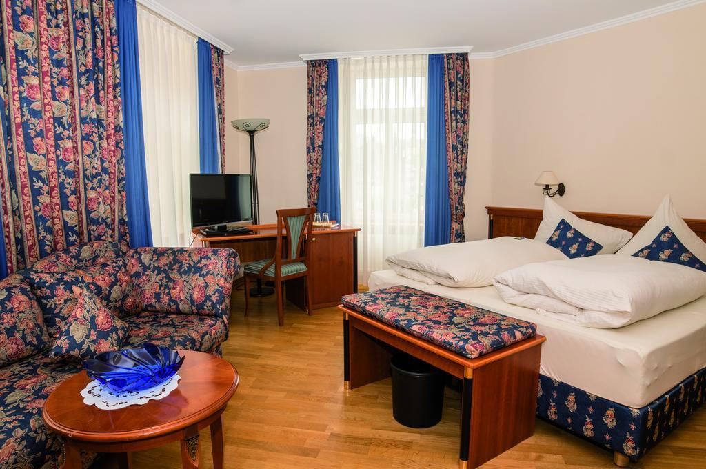 Moselland Hotel Im Enderttal Zum Onkel Willi コッヘム 部屋 写真
