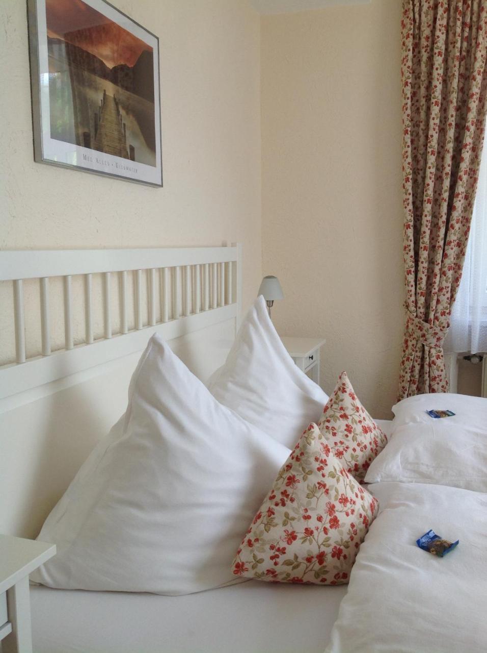Moselland Hotel Im Enderttal Zum Onkel Willi コッヘム エクステリア 写真