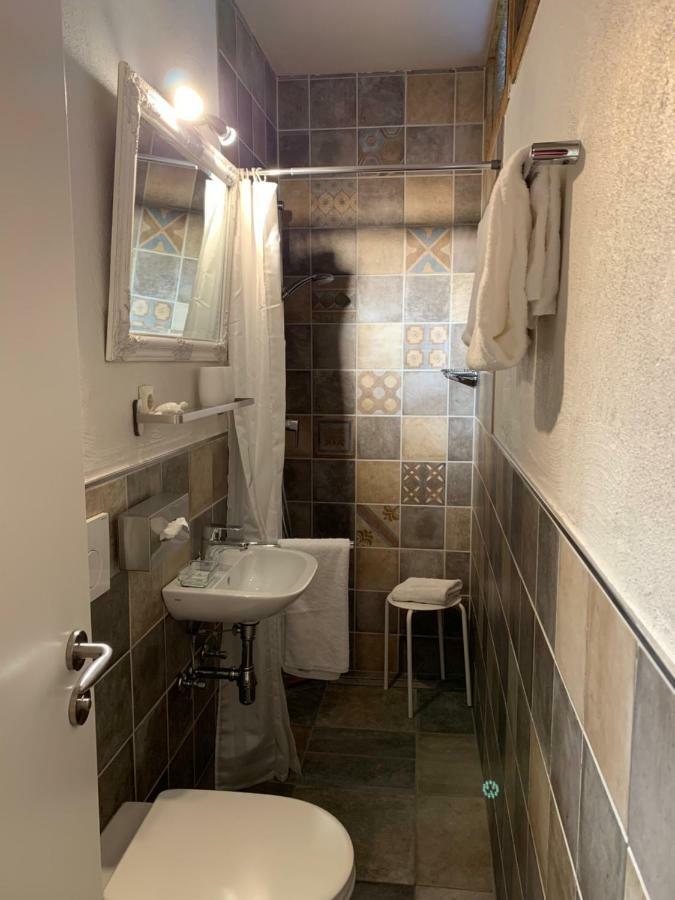 Moselland Hotel Im Enderttal Zum Onkel Willi コッヘム エクステリア 写真