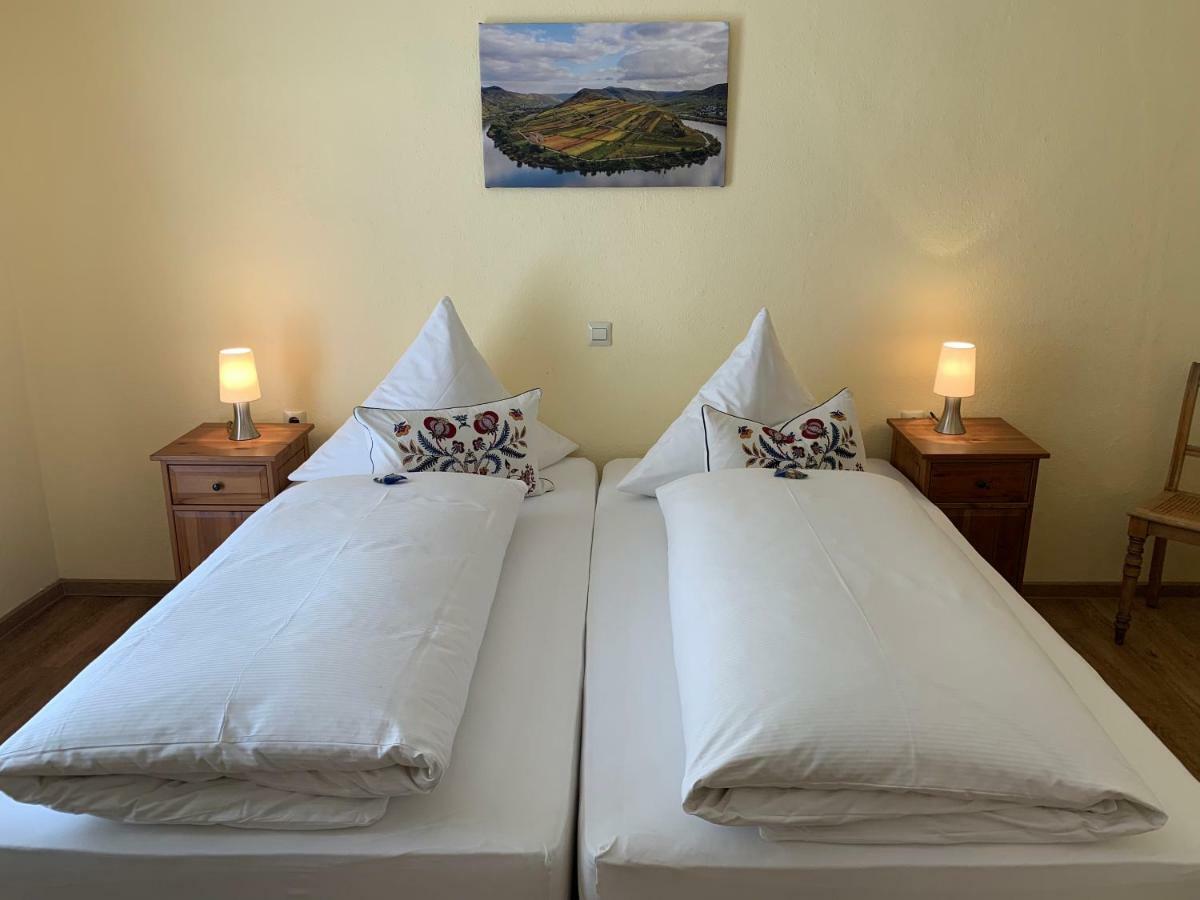 Moselland Hotel Im Enderttal Zum Onkel Willi コッヘム エクステリア 写真
