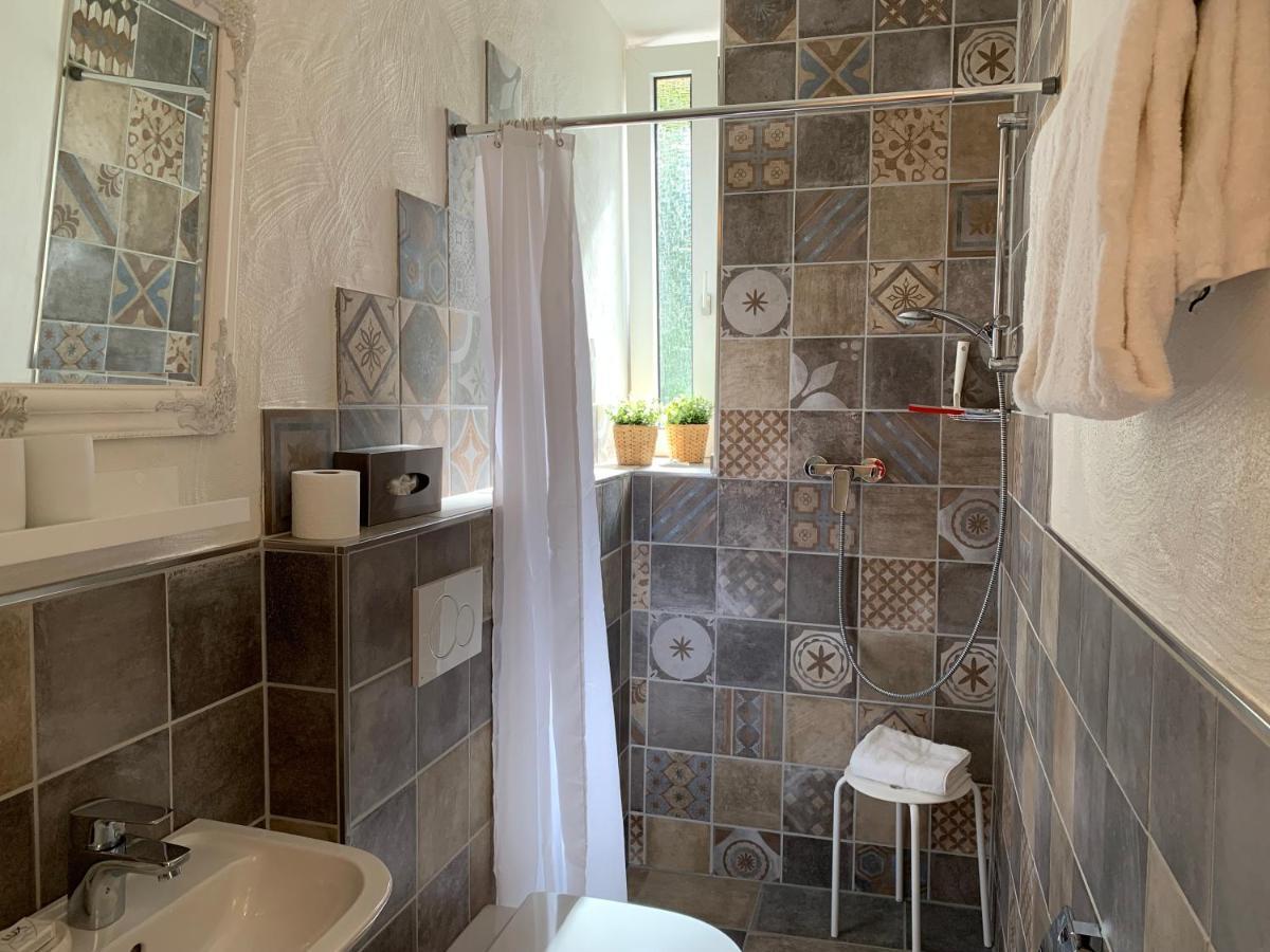 Moselland Hotel Im Enderttal Zum Onkel Willi コッヘム エクステリア 写真